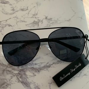 Quay Australia Vivienne Aviator Sunglasses 😎